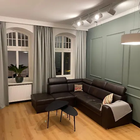 Przystanek Dabrowskiego 13 Appartement