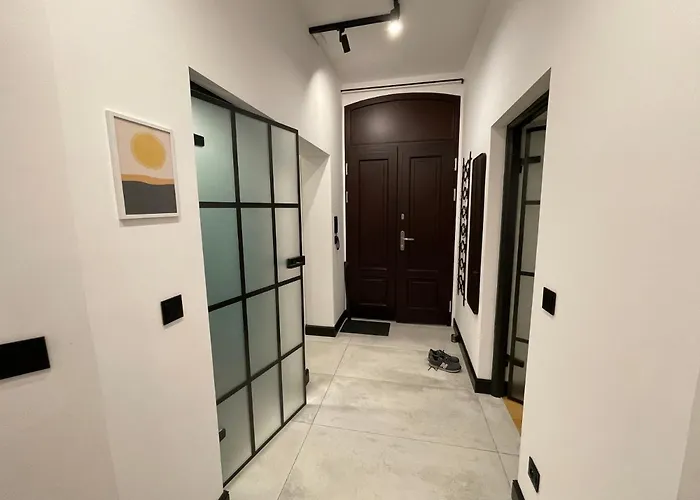 Przystanek Dabrowskiego 13