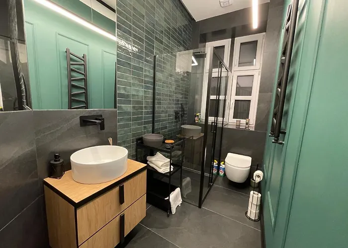 Przystanek Dabrowskiego 13 Apartament *