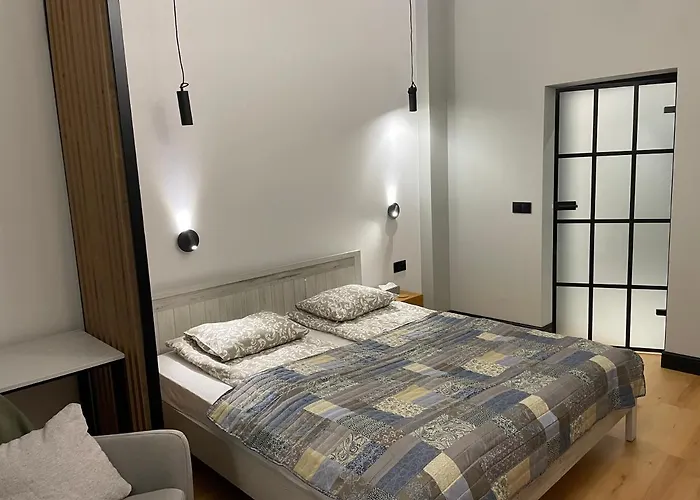 Przystanek Dabrowskiego 13 Apartament *